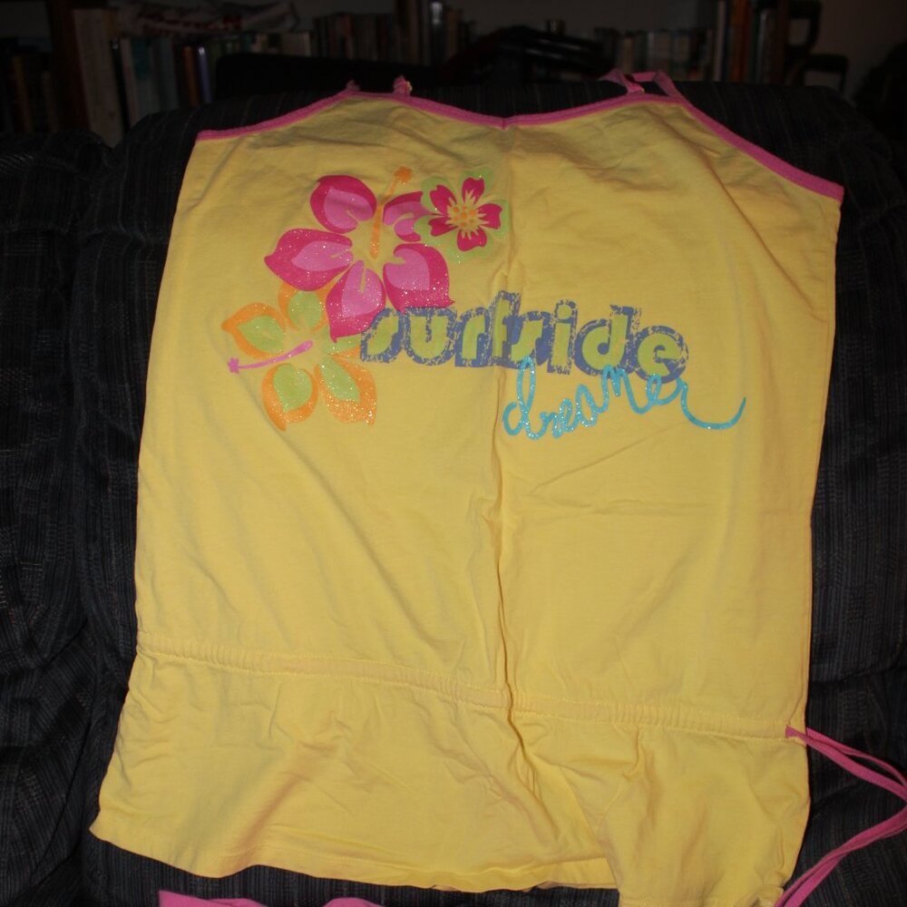 Fruit of the Loom Surfside Pajama Set - Excellent Condition